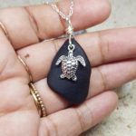 Aruba turtle necklace
